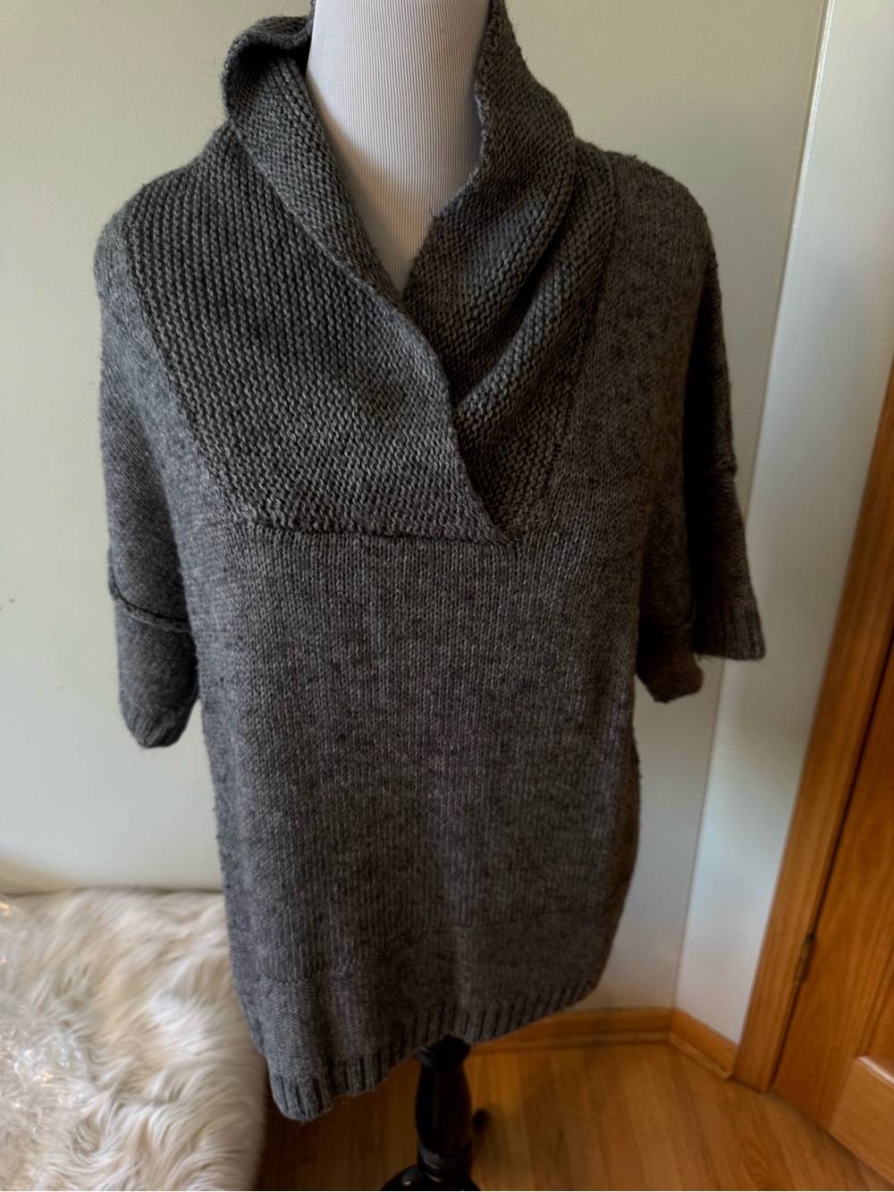 Forenza Charcoal Shawl Collar Short-Sleeve Turtleneck Sweater